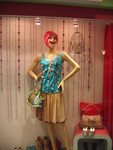 Brightly colored hair is almost a given with Thai mannequins (unless they're bald or headless).